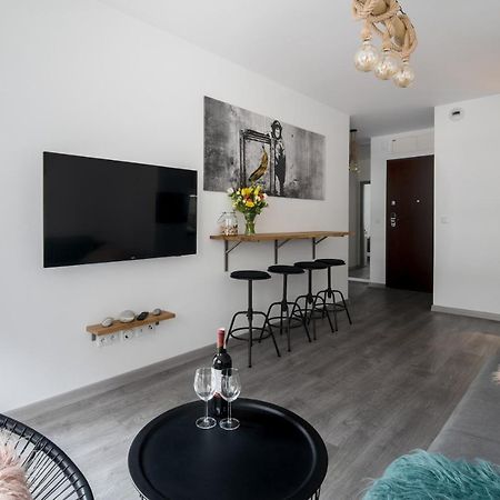 Unique Apt Eve - Free Garage Krasków Eksteriør bilde